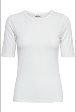 Lade das Bild in den Galerie-Viewer, Pamila T-Shirt
