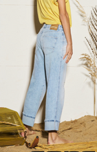 Lade das Bild in den Galerie-Viewer, 94Roberta loose fit Jeans
