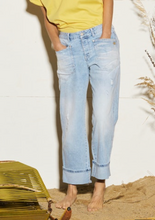 Lade das Bild in den Galerie-Viewer, 94Roberta loose fit Jeans

