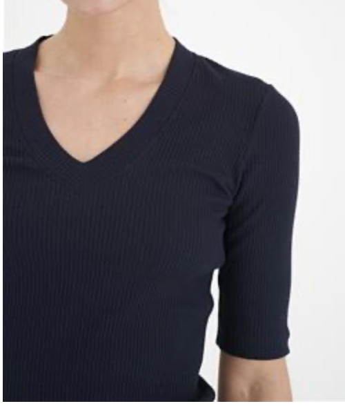 Dagna V-Shirt