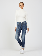 Lade das Bild in den Galerie-Viewer, 94Amelie relexed fit - presious wash
