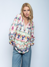 Lade das Bild in den Galerie-Viewer, Bluse mit V-Ausschnitt
