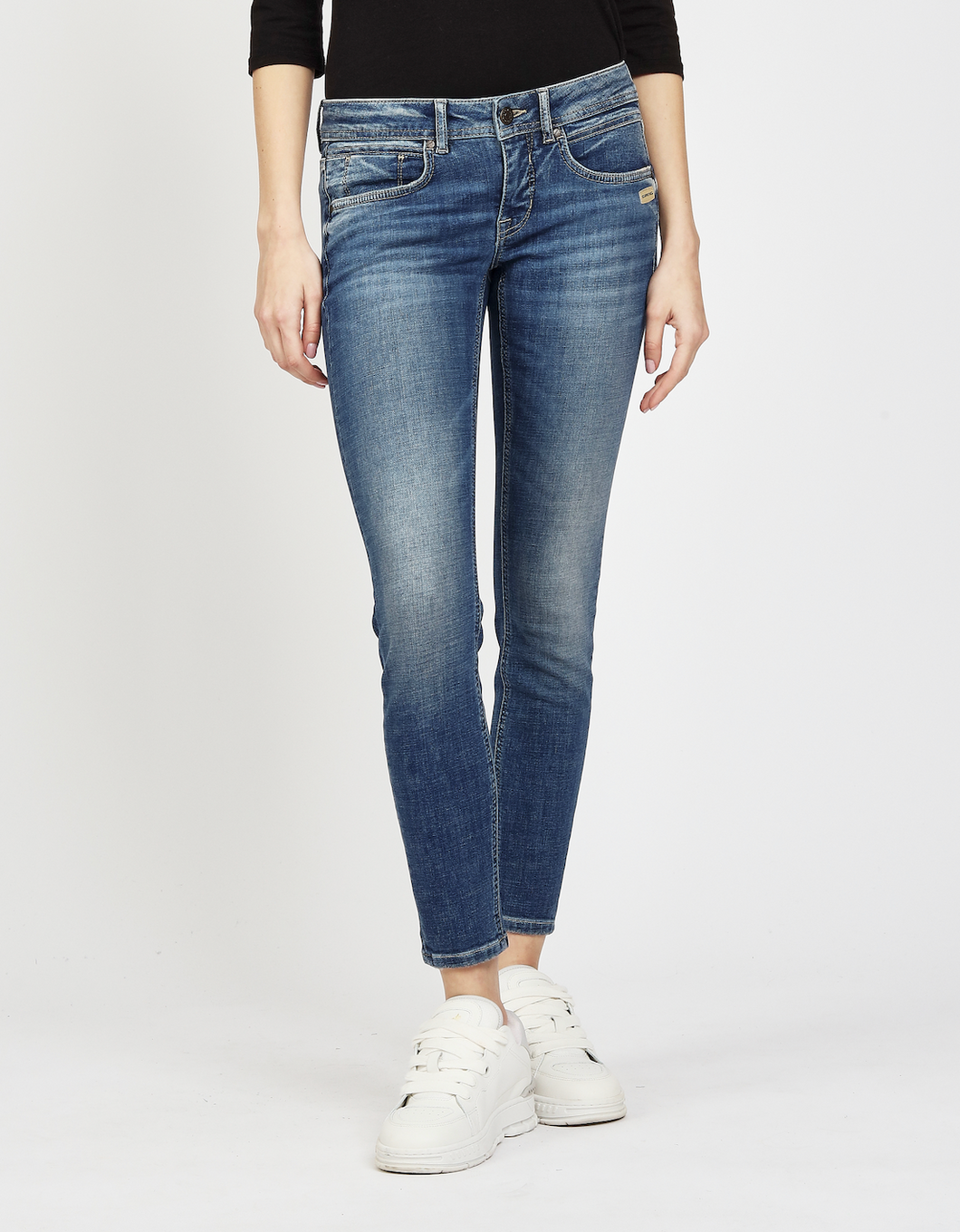 94Faith Cropped Skinny Jeans