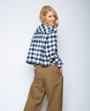 Lade das Bild in den Galerie-Viewer, Bluse mit Karomuster
