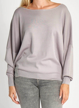 Lade das Bild in den Galerie-Viewer, Pullover ZHTalia
