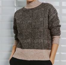 Lade das Bild in den Galerie-Viewer, Laudrey Pullover
