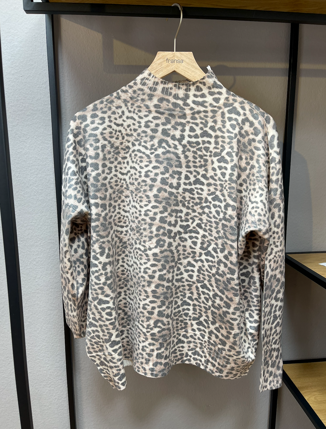 Pullover mit Allover Leoprint