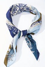 Lade das Bild in den Galerie-Viewer, Tuch Classic mit Muster
