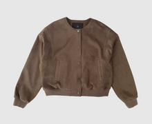 Lade das Bild in den Galerie-Viewer, Freya Bomber Jacke
