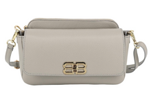 Lade das Bild in den Galerie-Viewer, City Tasche
