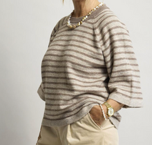 Lade das Bild in den Galerie-Viewer, Carla Strickpullover
