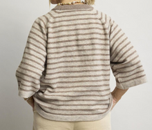 Lade das Bild in den Galerie-Viewer, Carla Strickpullover
