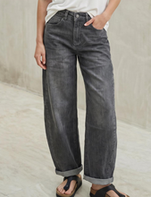 Lade das Bild in den Galerie-Viewer, Jeans Bottel
