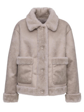 Lade das Bild in den Galerie-Viewer, Manisa Jacke mit kuscheligen Details
