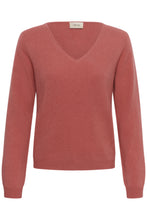 Lade das Bild in den Galerie-Viewer, Erdbeerroter V-neck Pullover mit langen Ärmeln aus Wolle, Wunderwerk Oldenburg
