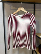 Lade das Bild in den Galerie-Viewer, Langarm Streifenshirt
