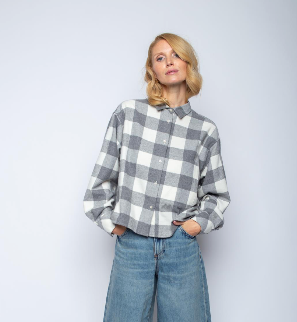 Karo Flanellbluse in grey white mit Hemdkragen und Knopfverschluss, Wunderwerk Oldenburg