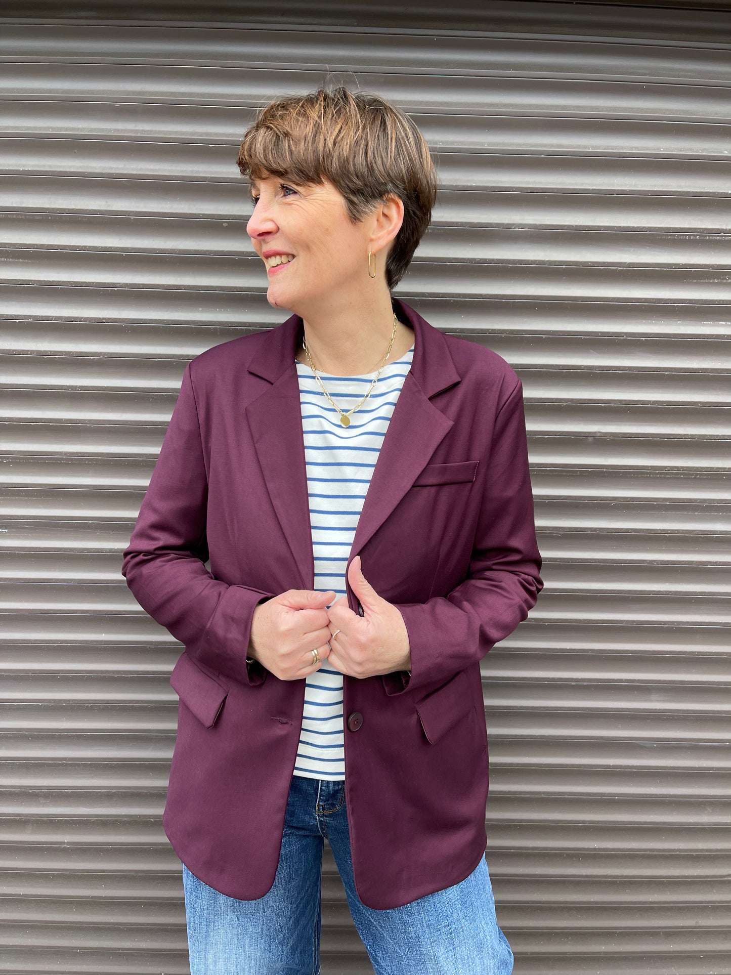 Auberginefarbener Blazer in mittellang mit Knopfverschluss, Wunderwerk Oldenburg