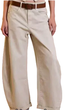 Lade das Bild in den Galerie-Viewer, Sommer Bottel  O-Shape Jeans in Beige, Wunderwerk Oldenburg
