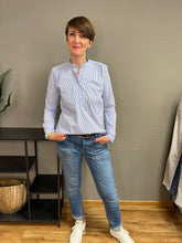 Lade das Bild in den Galerie-Viewer, ANNEMI Streifenbluse
