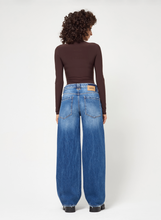 Lade das Bild in den Galerie-Viewer, Midblue Baggy Fit Jeans Wunderwerk Oldenburg
