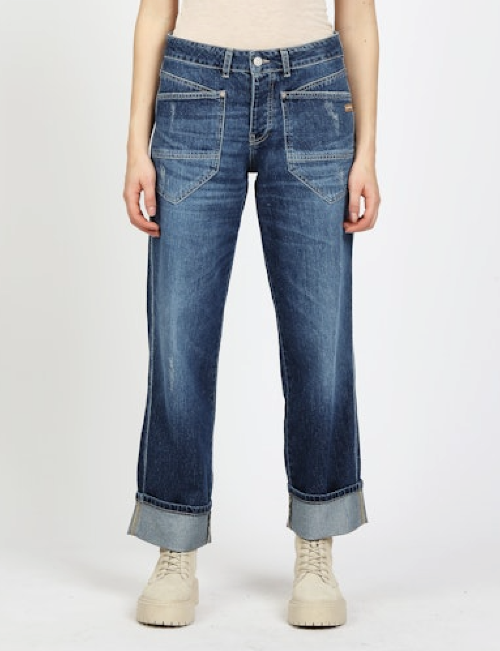 Blaue Gang Jeans mit großen aufgesetzten Taschen vorne und einem Umschlag, Wunderwerk Oldenburg