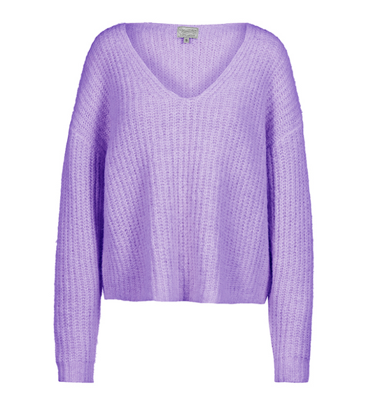 lilafarbner  Strickpullover mit V-Ausschnitt Wunderwerk Oldenburg