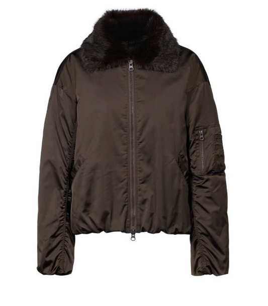 Dunkelbraune Blousonjacke mit Kunstfellkragen, Wundewerk Oldenburg