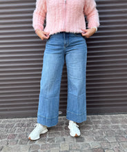 Lade das Bild in den Galerie-Viewer, Long Beach Jeans
