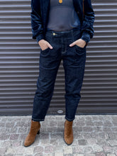 Lade das Bild in den Galerie-Viewer, Haertbreaker Jeans
