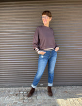 Lade das Bild in den Galerie-Viewer, Boxy Sweater
