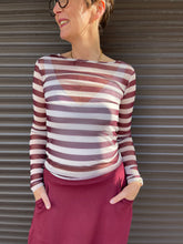 Lade das Bild in den Galerie-Viewer, Mesh Streifenshirt
