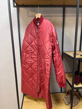 Lade das Bild in den Galerie-Viewer, Steppmantel
