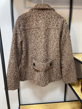 Lade das Bild in den Galerie-Viewer, Wolljacke
