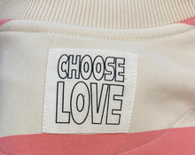 Lade das Bild in den Galerie-Viewer, Sweater Lovely
