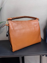 Lade das Bild in den Galerie-Viewer, Tasche Elena
