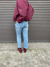 Lade das Bild in den Galerie-Viewer, Pearl Fun Jeans
