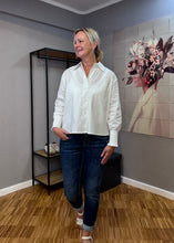 Lade das Bild in den Galerie-Viewer, Sigga Wide Bluse
