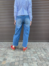 Lade das Bild in den Galerie-Viewer, Esvivid Relaxed Fit Jeans
