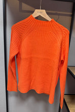 Lade das Bild in den Galerie-Viewer, Pullover Soft Rib
