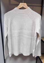 Lade das Bild in den Galerie-Viewer, Pullover Soft Rib
