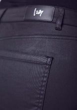Lade das Bild in den Galerie-Viewer, Beschichtete schwarze Hose mit geradem Beinverlauf, Wunderwerk Oldenburg
