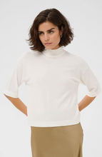 Lade das Bild in den Galerie-Viewer, Turtleneck Kurzarmpullover in offwhite Wunderwerk Oldenburg
