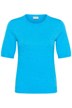 Lade das Bild in den Galerie-Viewer, Kurzarmpullover mit Rundschalausschnitt in aquarius blue Wunderwerk Oldenburg
