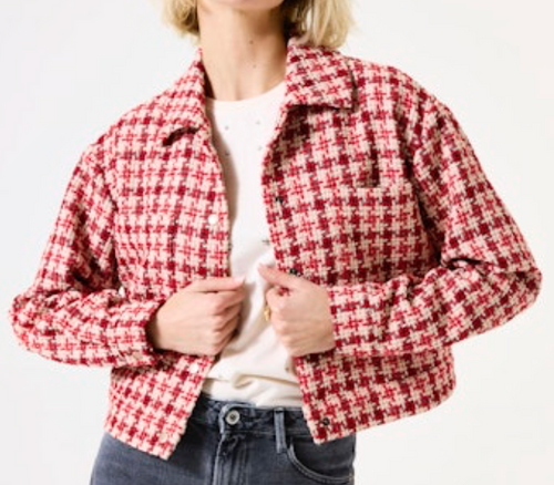 kurze rot karierte Jacke