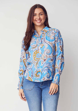 Hellblaue Paisleybluse mit Hemdkragen und gesmocktem Ärmelabschluss, Wunderwerk Oldenburg