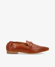 Lade das Bild in den Galerie-Viewer, Lucy Slipper Shoedesign wunderwerk oldenburg
