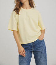 Lade das Bild in den Galerie-Viewer, Boxy T-Shirt
