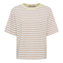 Lade das Bild in den Galerie-Viewer, gestreifte T-Shirt in beige weiss mit gelbem Rundhals Wunderwerk Oldenburg
