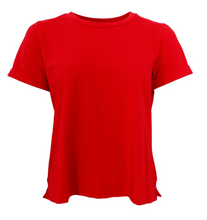 Lade das Bild in den Galerie-Viewer, Schlichtes rotes T-Shirt mit Rundhals und kurzen gekrempelten Armen, Wunderwerk Oldenburg
